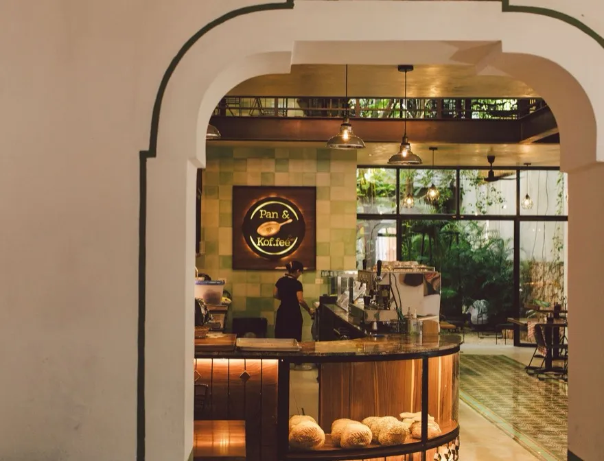 Espresso bar en planta baja de Pan & Kof.feé