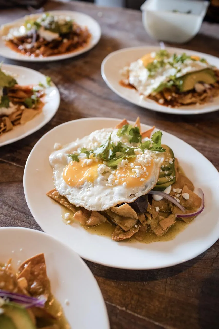 Chilaquiles en Pan & Kof.feé